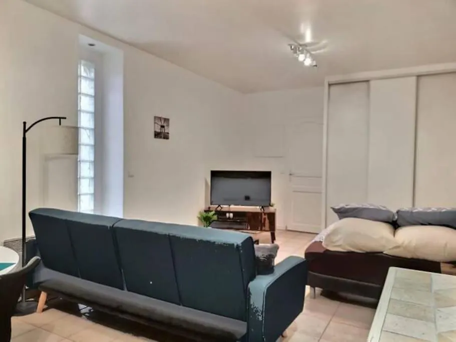 Chatenay 4 - Cozy Studio With Car Park And Terrace 0*, Châtenay France